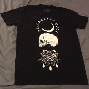Black craft gult t-shirt